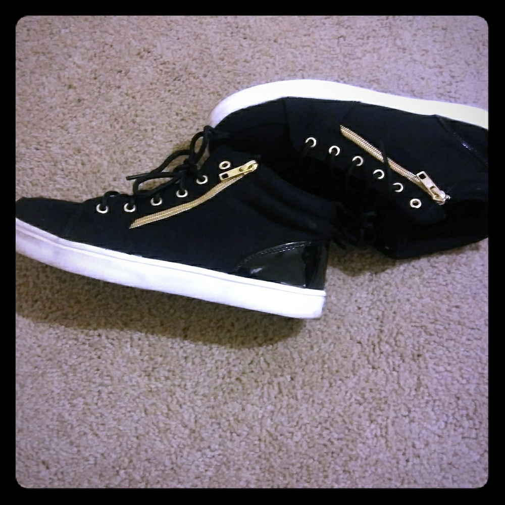 Guess sneakers